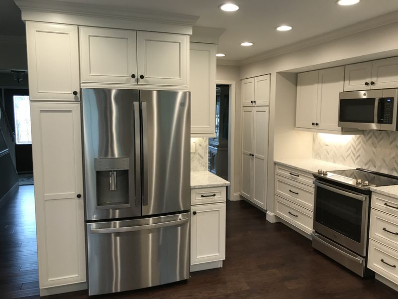Bright Kitchen with Modern Appliances